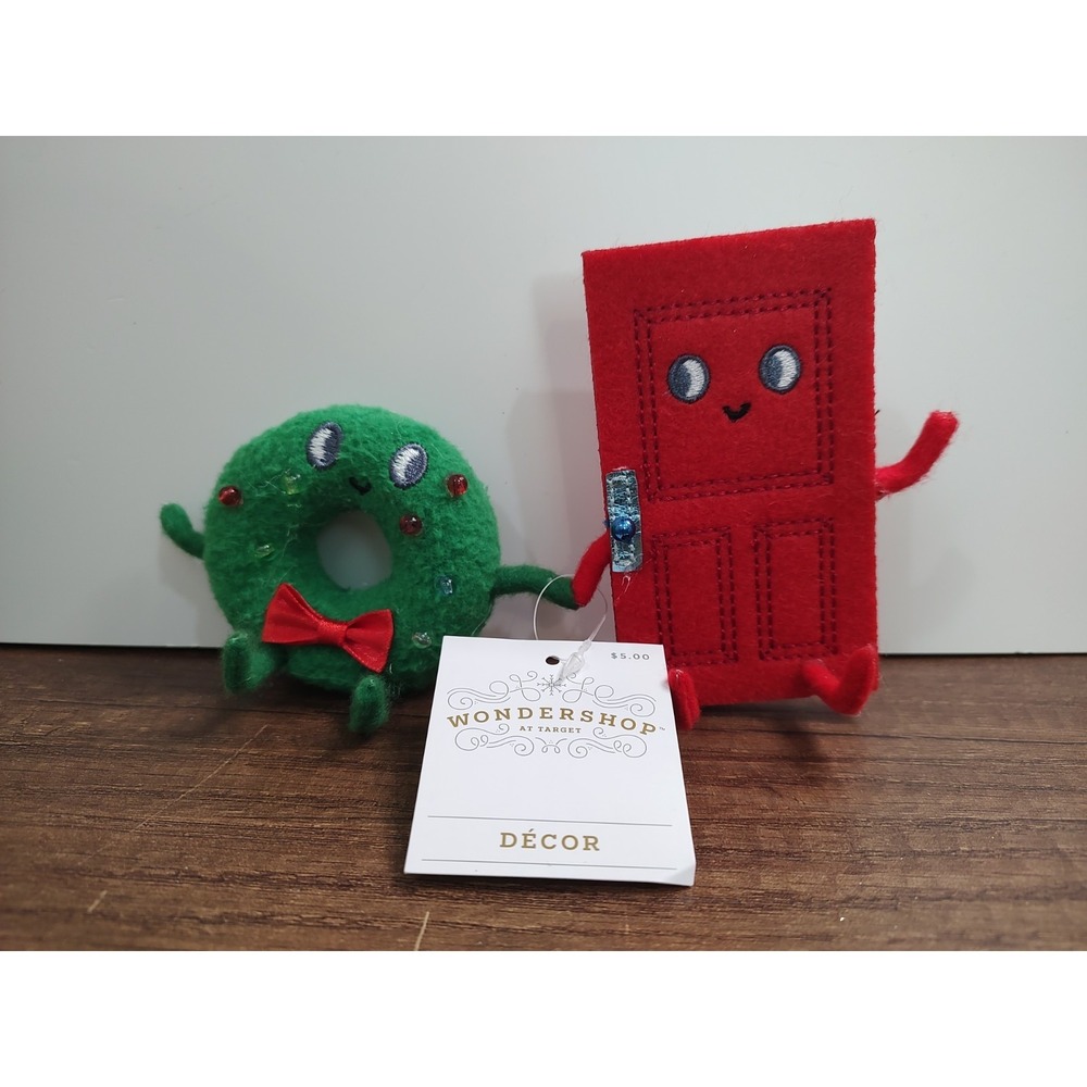2024 Target Felt Duo Wreath Door Christmas Figurine Better Together Decor A2